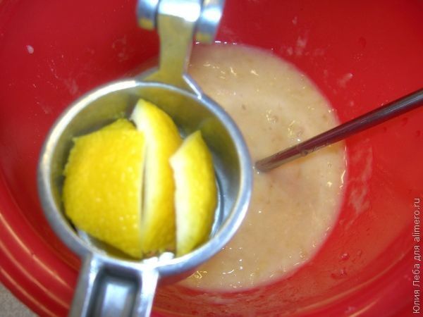 Бананово-лимонный пирог с кремом
